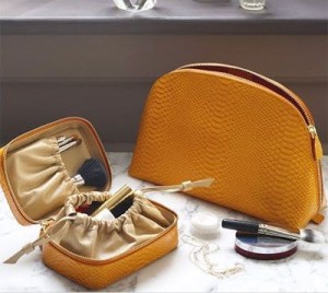 WEDDING MAKEUP KIT